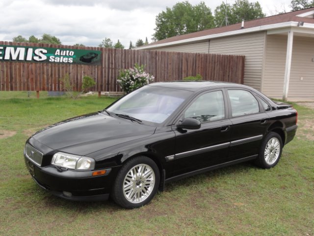 2000 Volvo S80 LE 4x4 SUV