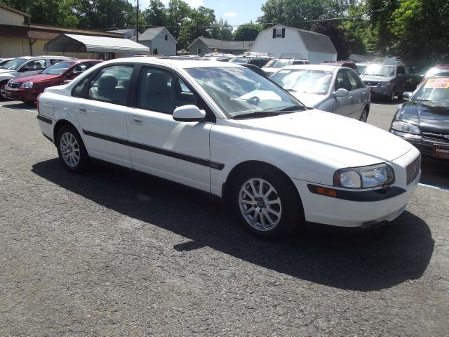 2000 Volvo S80 4X4 - ONE Owner