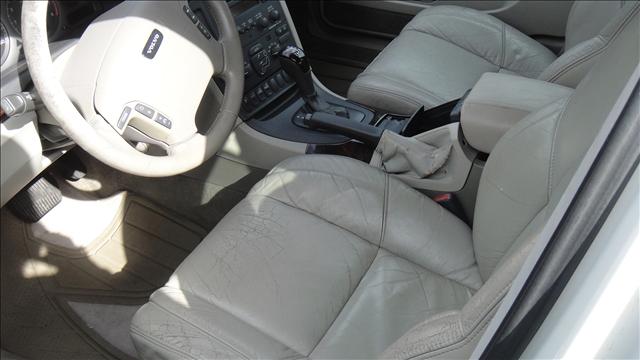 2001 Volvo S80 LE 4x4 SUV