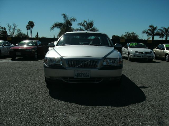 2001 Volvo S80 LE 4x4 SUV