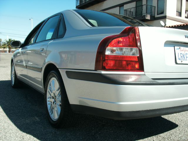 2001 Volvo S80 LE 4x4 SUV