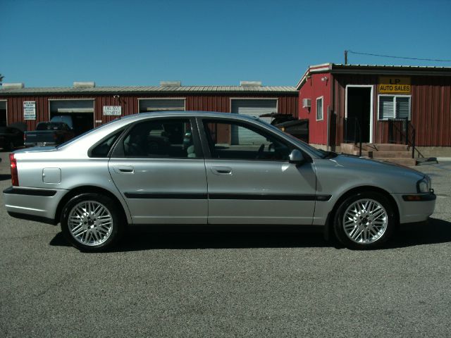 2001 Volvo S80 LE 4x4 SUV