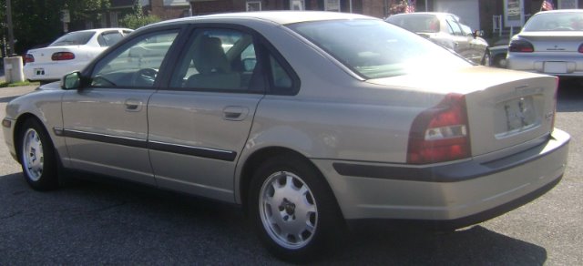 2001 Volvo S80 4X4 - ONE Owner