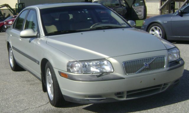 2001 Volvo S80 4X4 - ONE Owner