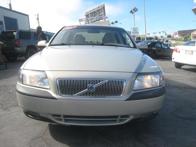 2001 Volvo S80 LE 4x4 SUV