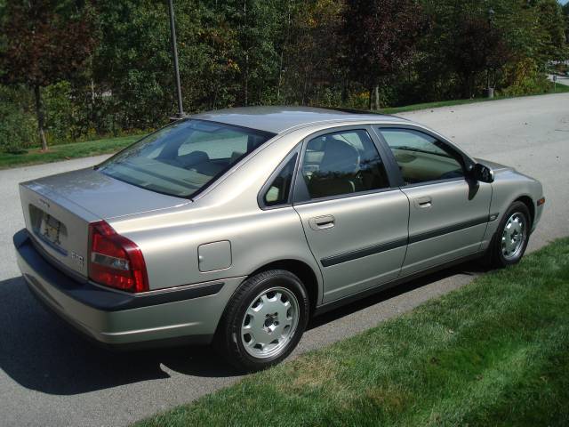 2001 Volvo S80 4X4 - ONE Owner