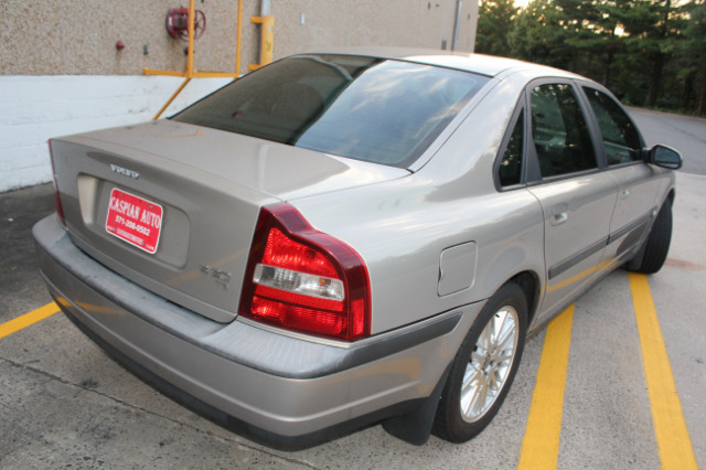 2001 Volvo S80 LE 4x4 SUV