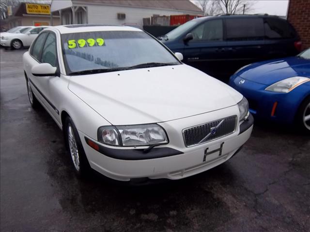 2001 Volvo S80 LE 4x4 SUV