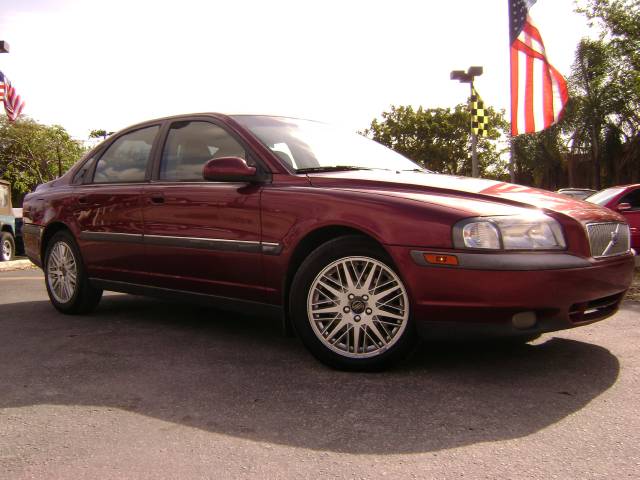 2001 Volvo S80 LE 4x4 SUV