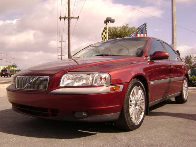 2001 Volvo S80 LE 4x4 SUV