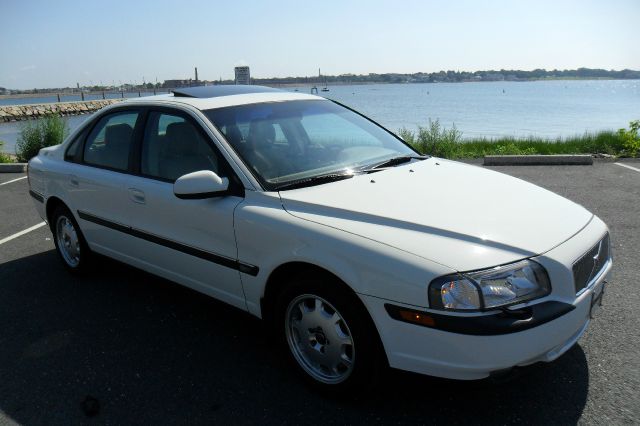 2001 Volvo S80 4X4 - ONE Owner