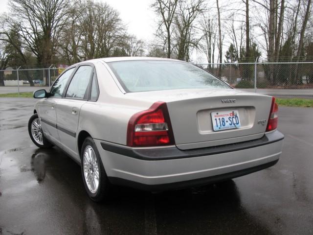 2001 Volvo S80 LE 4x4 SUV