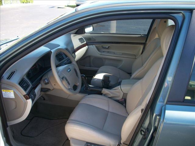 2001 Volvo S80 Unknown