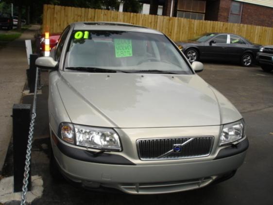 2001 Volvo S80 LE 4x4 SUV