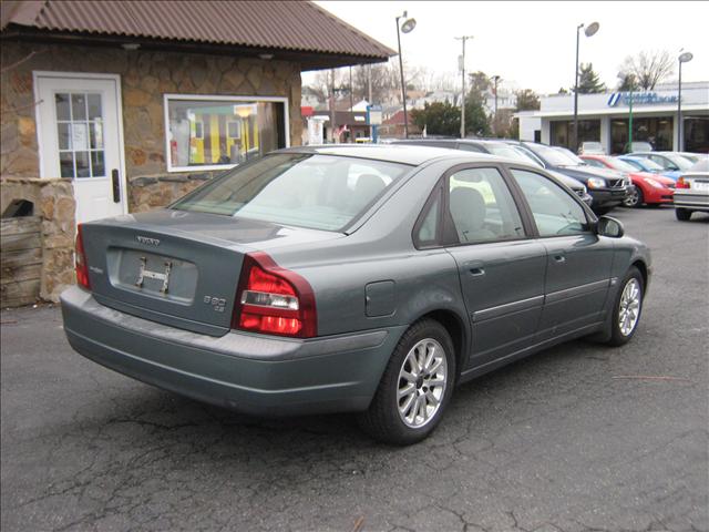 2001 Volvo S80 4X4 - ONE Owner