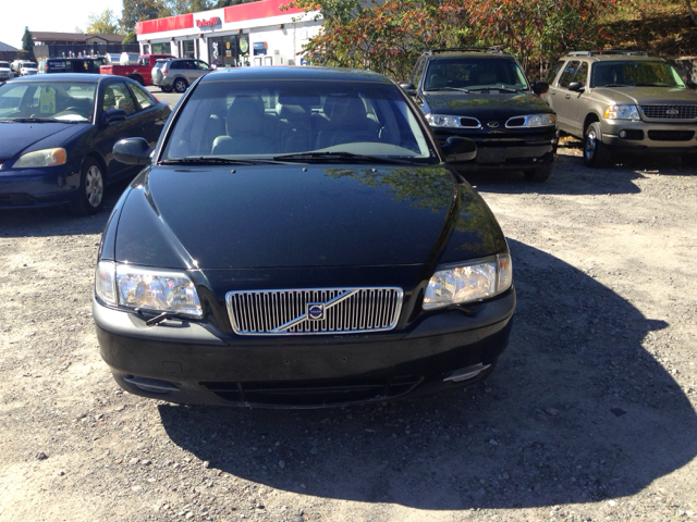 2001 Volvo S80 4X4 - ONE Owner