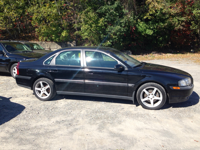 2001 Volvo S80 4X4 - ONE Owner