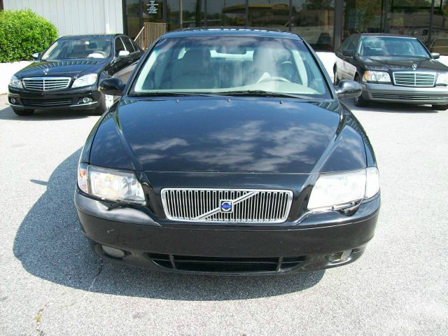 2002 Volvo S80 LE 4x4 SUV