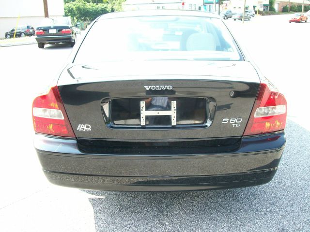 2002 Volvo S80 LE 4x4 SUV