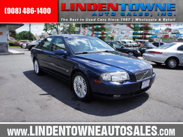 2002 Volvo S80 4X4 - ONE Owner