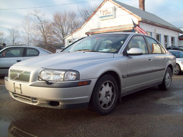 2002 Volvo S80 4X4 - ONE Owner