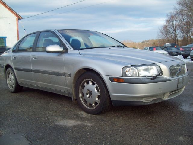 2002 Volvo S80 4X4 - ONE Owner