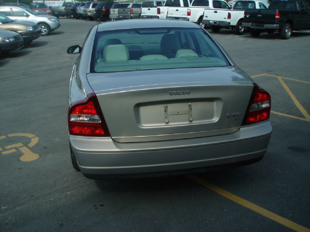 2002 Volvo S80 4X4 - ONE Owner