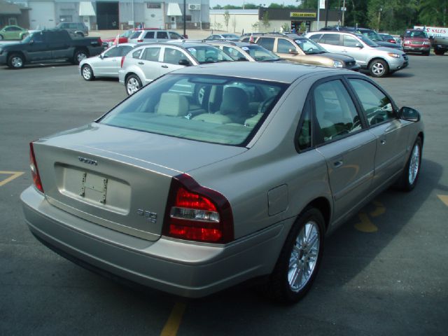 2002 Volvo S80 4X4 - ONE Owner