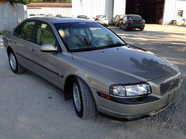 2002 Volvo S80 4X4 - ONE Owner