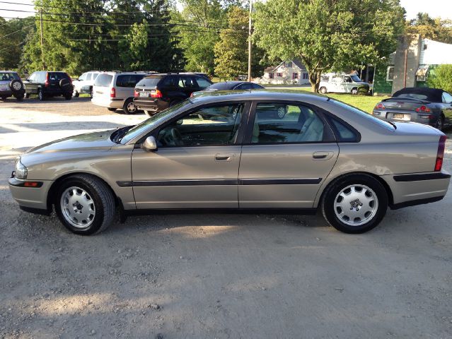 2002 Volvo S80 4X4 - ONE Owner