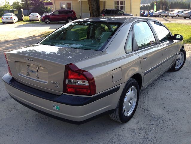 2002 Volvo S80 4X4 - ONE Owner