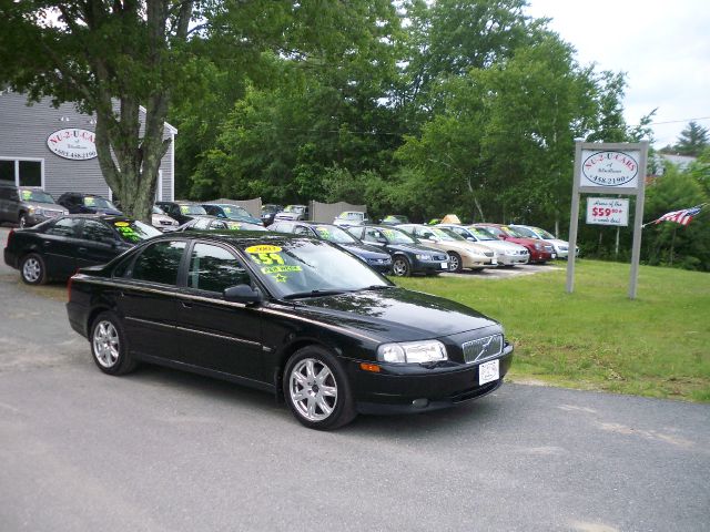 2003 Volvo S80 LE 4x4 SUV