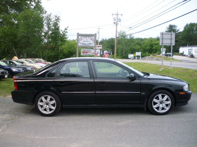 2003 Volvo S80 LE 4x4 SUV