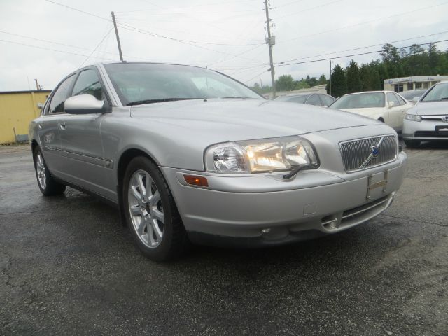 2003 Volvo S80 SE W/ Navigation