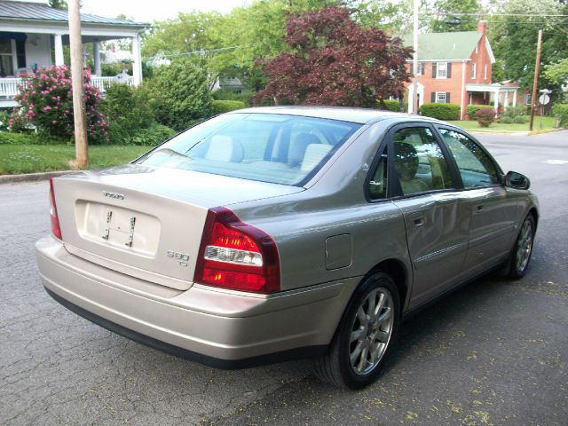 2003 Volvo S80 LE 4x4 SUV