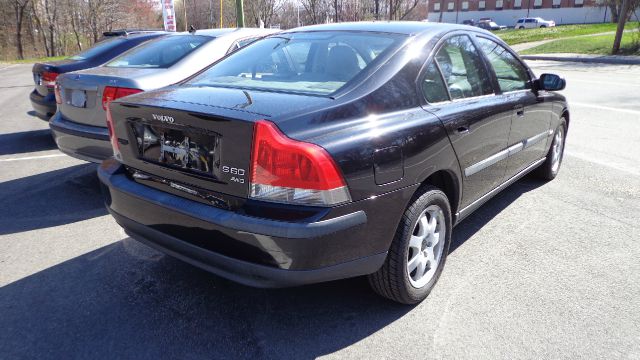 2003 Volvo S80 SE W/ Navigation