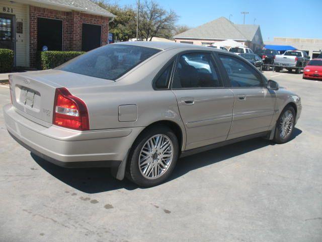 2003 Volvo S80 4X4 - ONE Owner