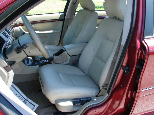 2003 Volvo S80 4X4 - ONE Owner