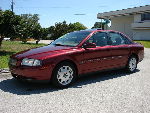 2003 Volvo S80 4X4 - ONE Owner