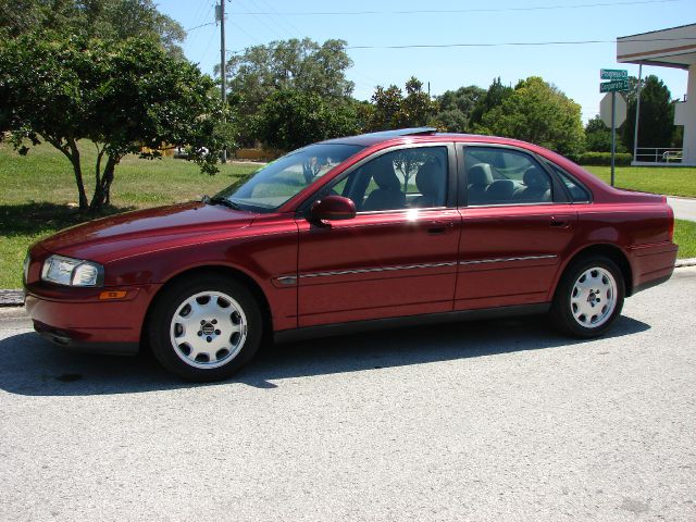 2003 Volvo S80 4X4 - ONE Owner