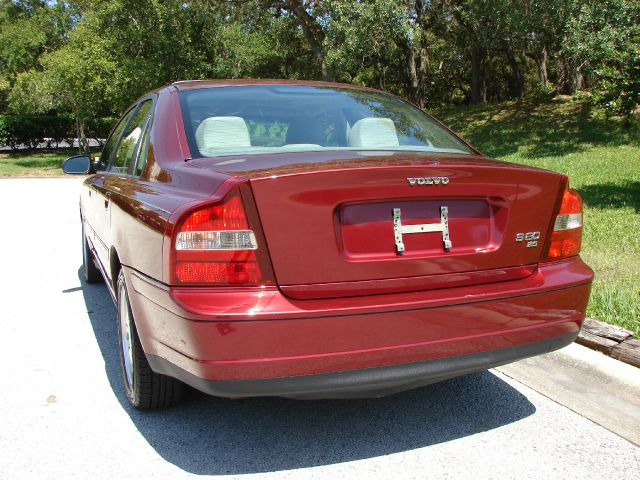 2003 Volvo S80 4X4 - ONE Owner