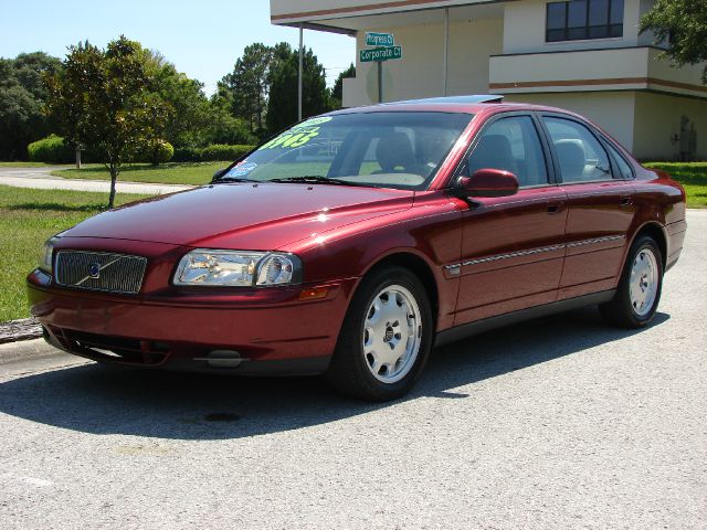 2003 Volvo S80 4X4 - ONE Owner