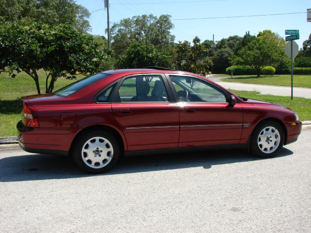 2003 Volvo S80 4X4 - ONE Owner