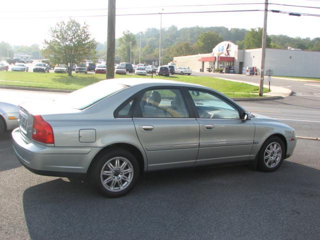 2004 Volvo S80 Sport 4x4 SUV