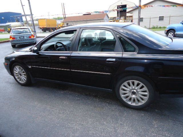 2004 Volvo S80 LE 4x4 SUV