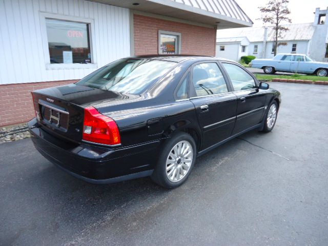 2004 Volvo S80 LE 4x4 SUV