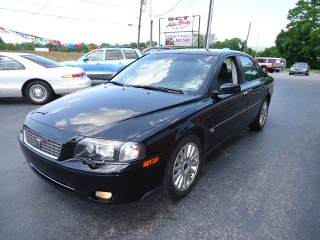 2004 Volvo S80 LE 4x4 SUV