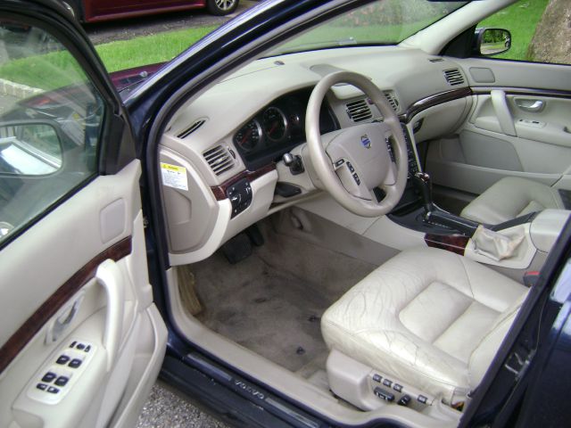 2004 Volvo S80 4X4 - ONE Owner