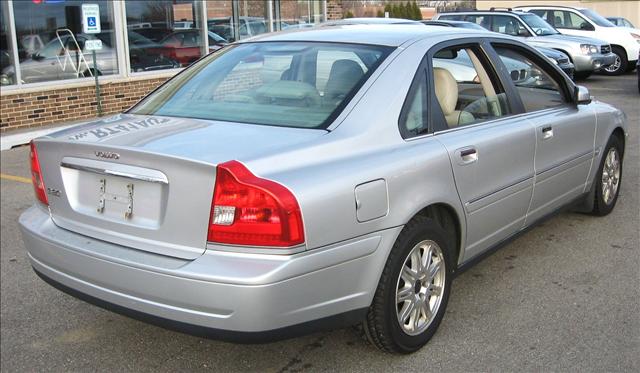 2004 Volvo S80 4WD 4dr Sport