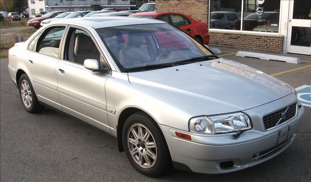 2004 Volvo S80 4WD 4dr Sport